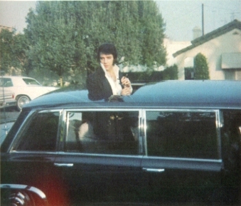 Elvis Presley - mit Limousine