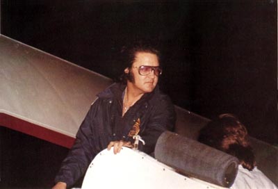 Elvis Presley - mit Brille