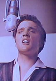 Elvis Presley - mit Mikro
