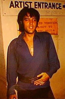Elvis Presley - Artist Entrance