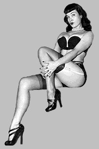 Bettie Page - Bein anziehend
