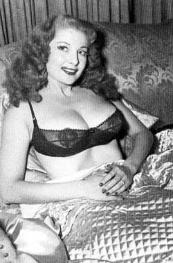 Tempest Storm - unter der Decke